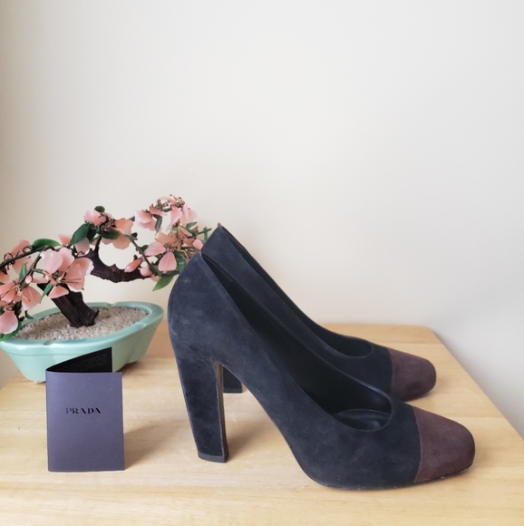 Authentic Prada Suede Pumps - Picture 9 of 16